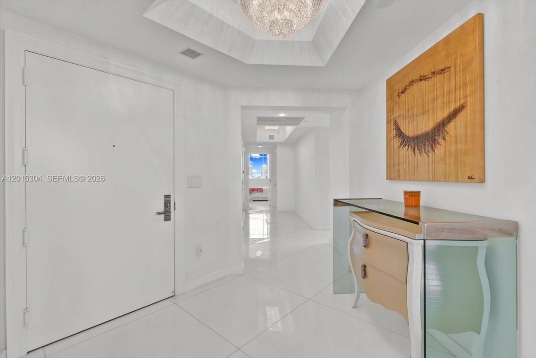 En Venta: $4,995,000 (4 camas, 4 baños, 2736 Pies cuadrados)