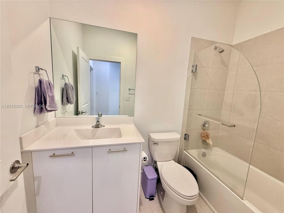 For Sale: $585,000 (3 beds, 2 baths, 1827 Square Feet)