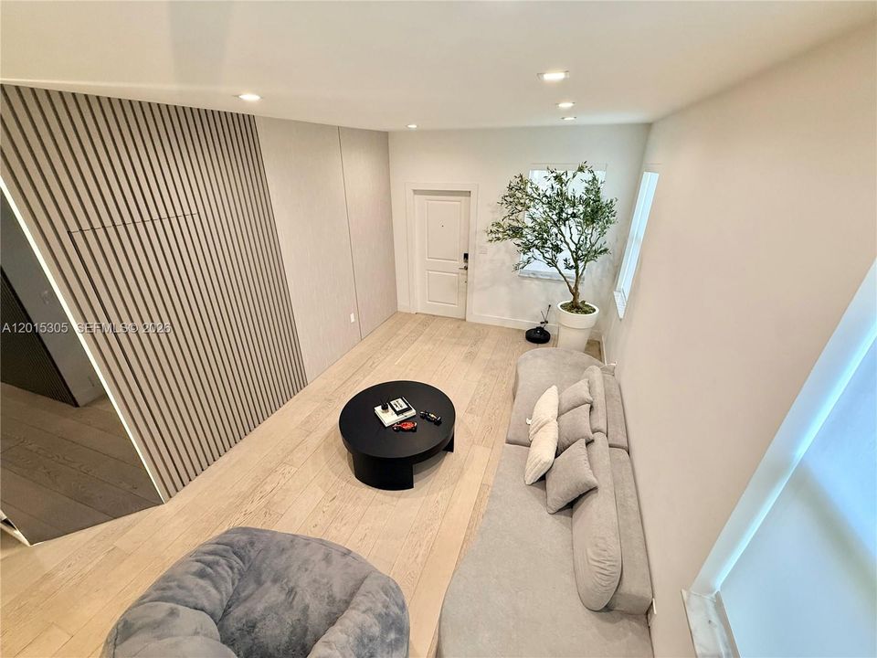 For Sale: $585,000 (3 beds, 2 baths, 1827 Square Feet)