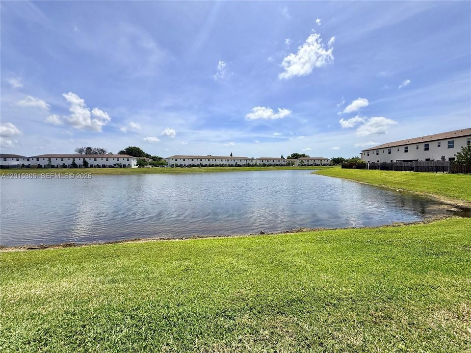 For Sale: $585,000 (3 beds, 2 baths, 1827 Square Feet)