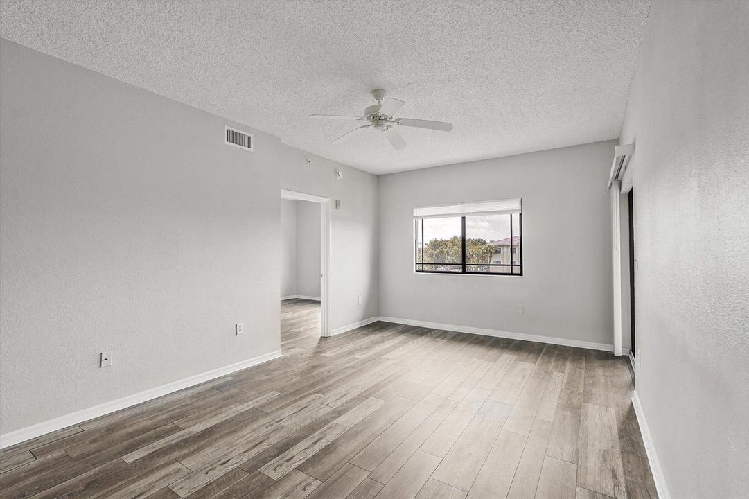13-2813 Grande Parkway Unit 304-13