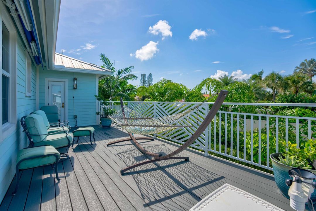 balcony outside master bath