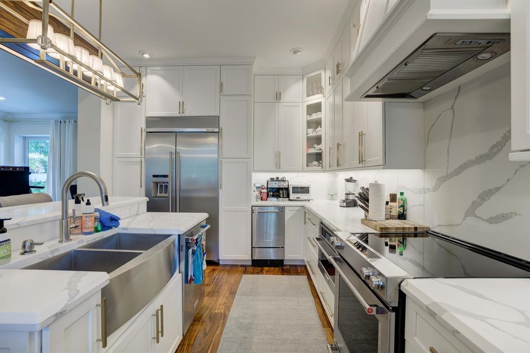 Open Kitchen