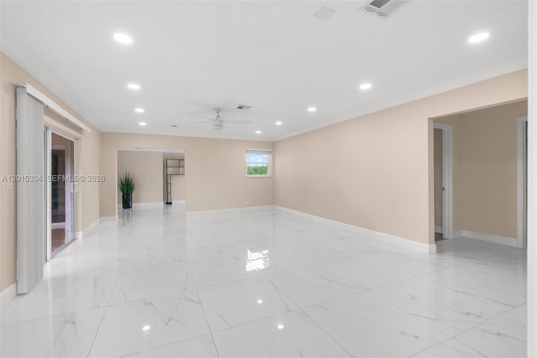 For Rent: $7,800 (4 beds, 3 baths, 3961 Square Feet)