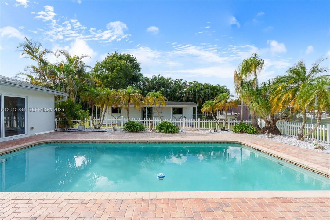 For Rent: $7,800 (4 beds, 3 baths, 3961 Square Feet)