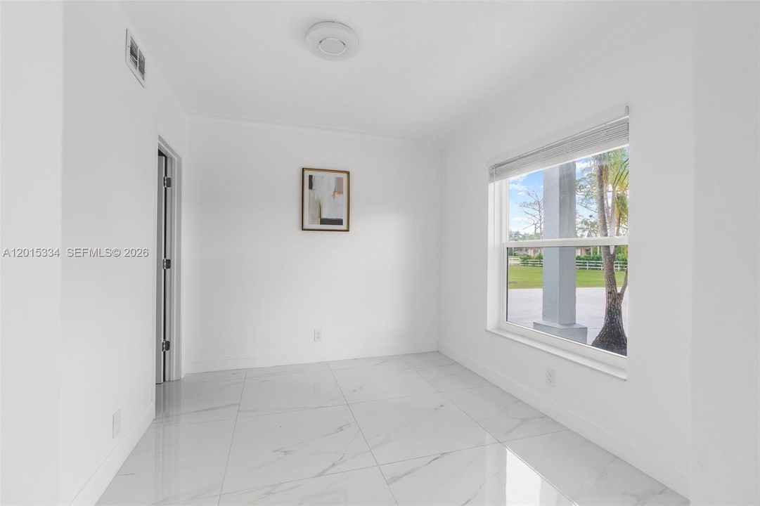 For Rent: $7,800 (4 beds, 3 baths, 3961 Square Feet)
