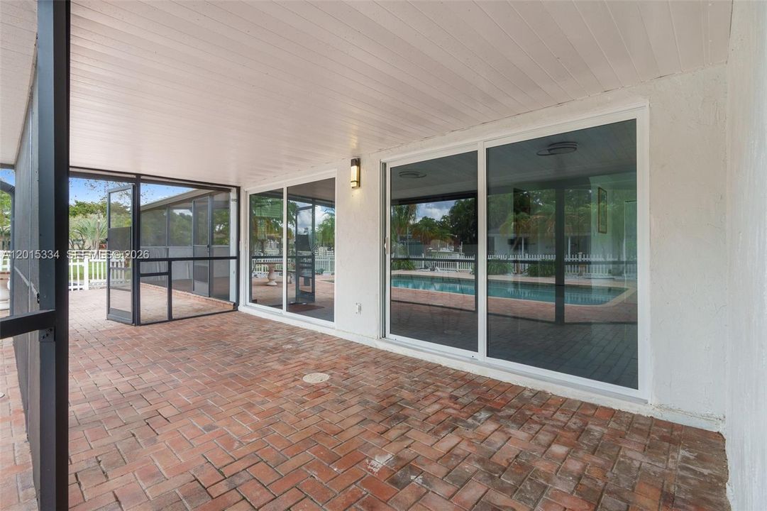 For Rent: $7,800 (4 beds, 3 baths, 3961 Square Feet)