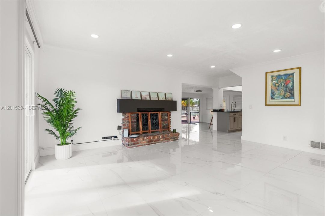 For Rent: $7,800 (4 beds, 3 baths, 3961 Square Feet)
