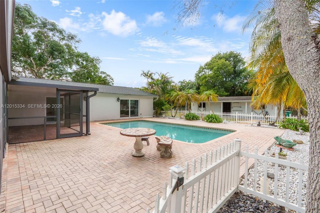 For Rent: $7,800 (4 beds, 3 baths, 3961 Square Feet)