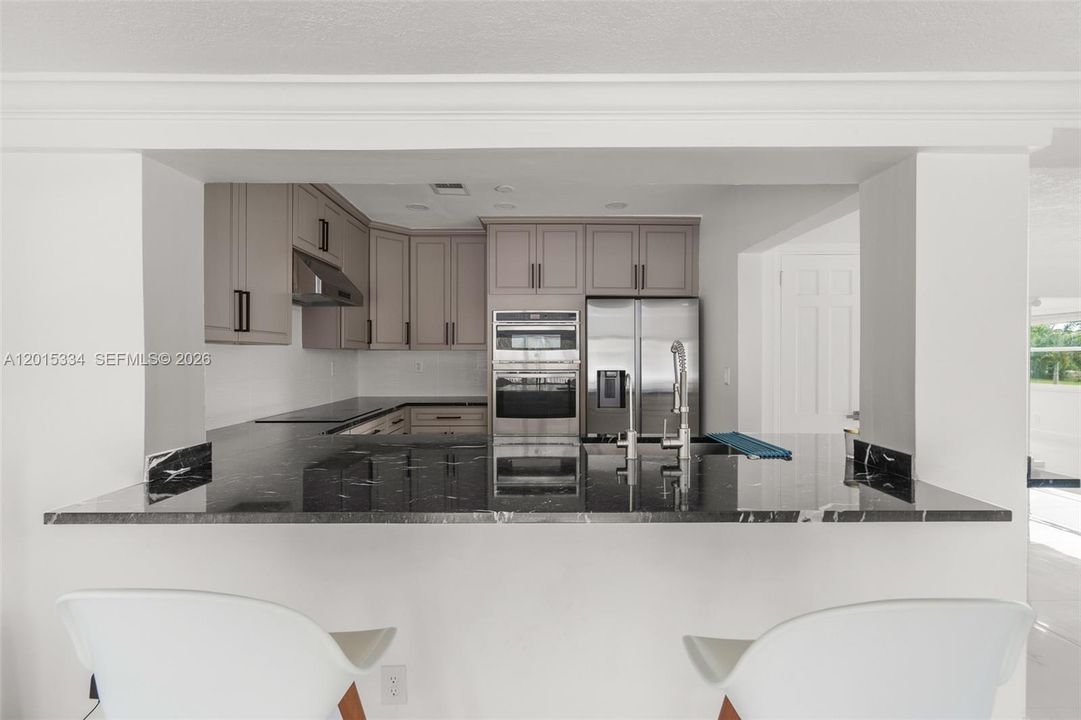 For Rent: $7,800 (4 beds, 3 baths, 3961 Square Feet)