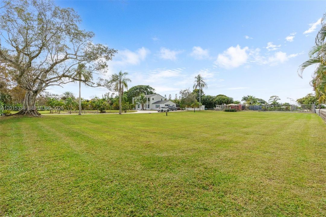 For Rent: $7,800 (4 beds, 3 baths, 3961 Square Feet)