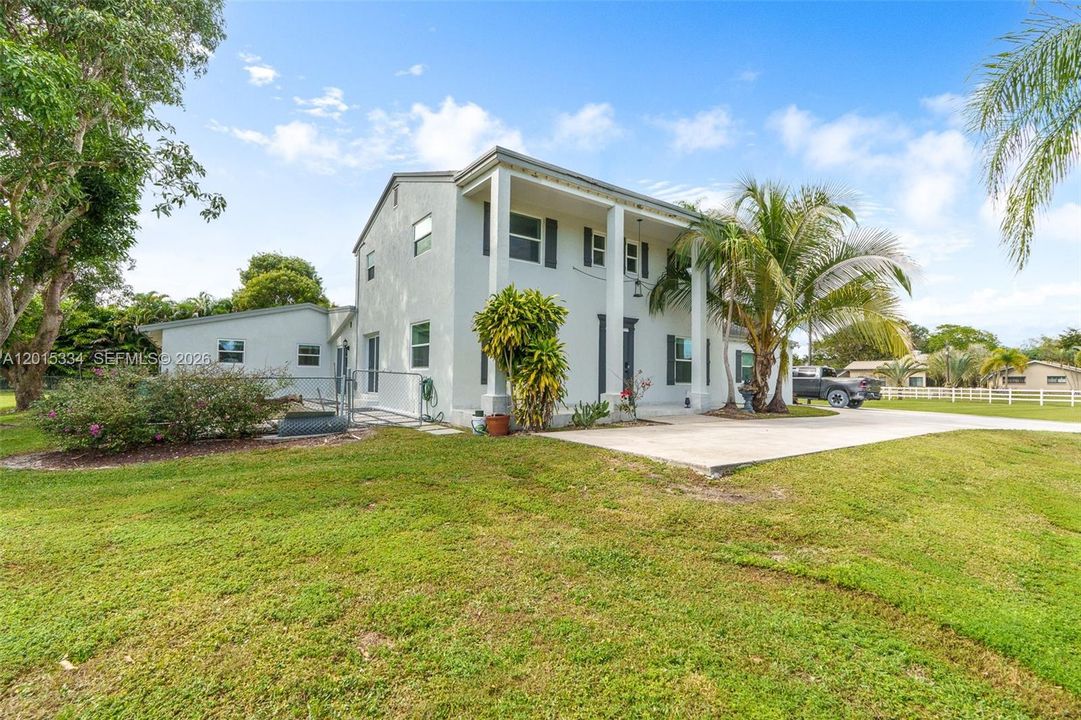 For Rent: $7,800 (4 beds, 3 baths, 3961 Square Feet)