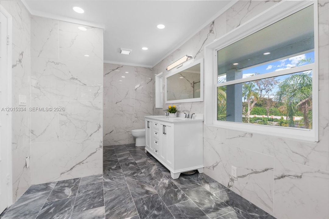 For Rent: $7,800 (4 beds, 3 baths, 3961 Square Feet)