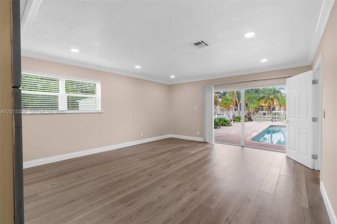 For Rent: $7,800 (4 beds, 3 baths, 3961 Square Feet)