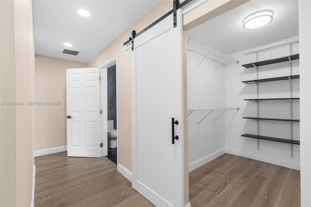 For Rent: $7,800 (4 beds, 3 baths, 3961 Square Feet)