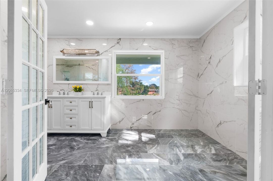 For Rent: $7,800 (4 beds, 3 baths, 3961 Square Feet)