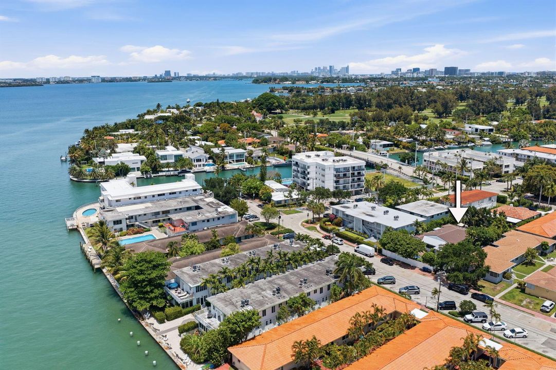 16-web-or-mls-2183-bay-dr