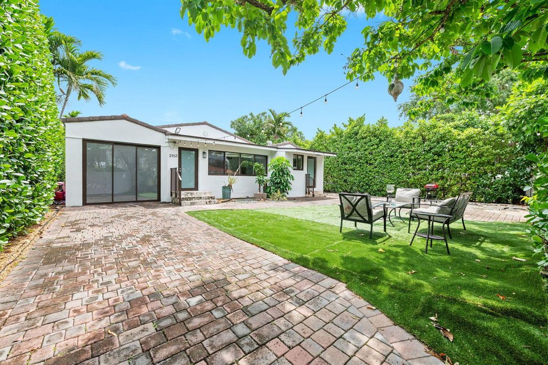 5-web-or-mls-2183-bay-dr