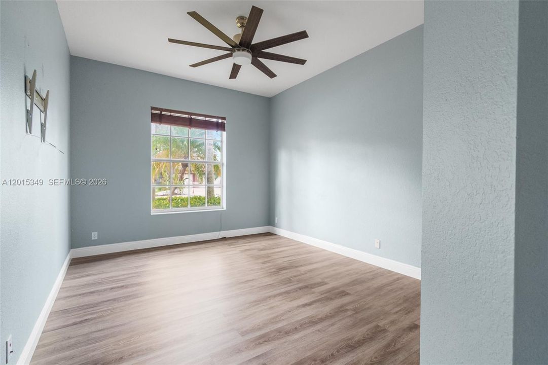 В аренду: $5,800 (5 спален, 3 ванн, 2670 Квадратных фут)