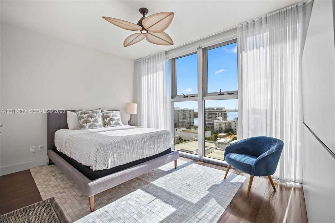 Active With Contract: $7,900 (2 beds, 2 baths, 1280 Square Feet)