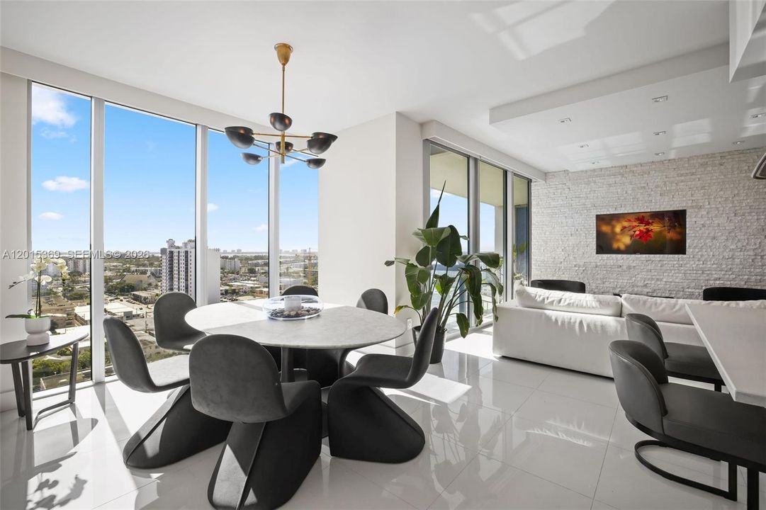 Active With Contract: $7,900 (2 beds, 2 baths, 1280 Square Feet)