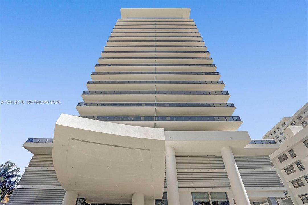 Activo con contrato: $9,000 (2 camas, 2 baños, 1094 Pies cuadrados)