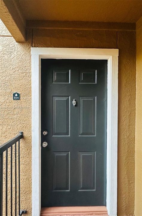 For Rent: $1,950 (1 beds, 1 baths, 586 Square Feet)