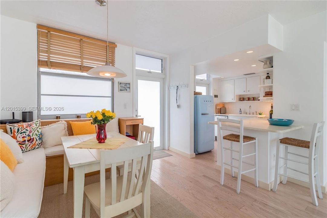 For Sale: $795,000 (1 beds, 1 baths, 640 Square Feet)