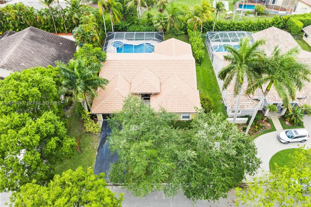 На продажу: $875,000 (4 спален, 2 ванн, 2298 Квадратных фут)