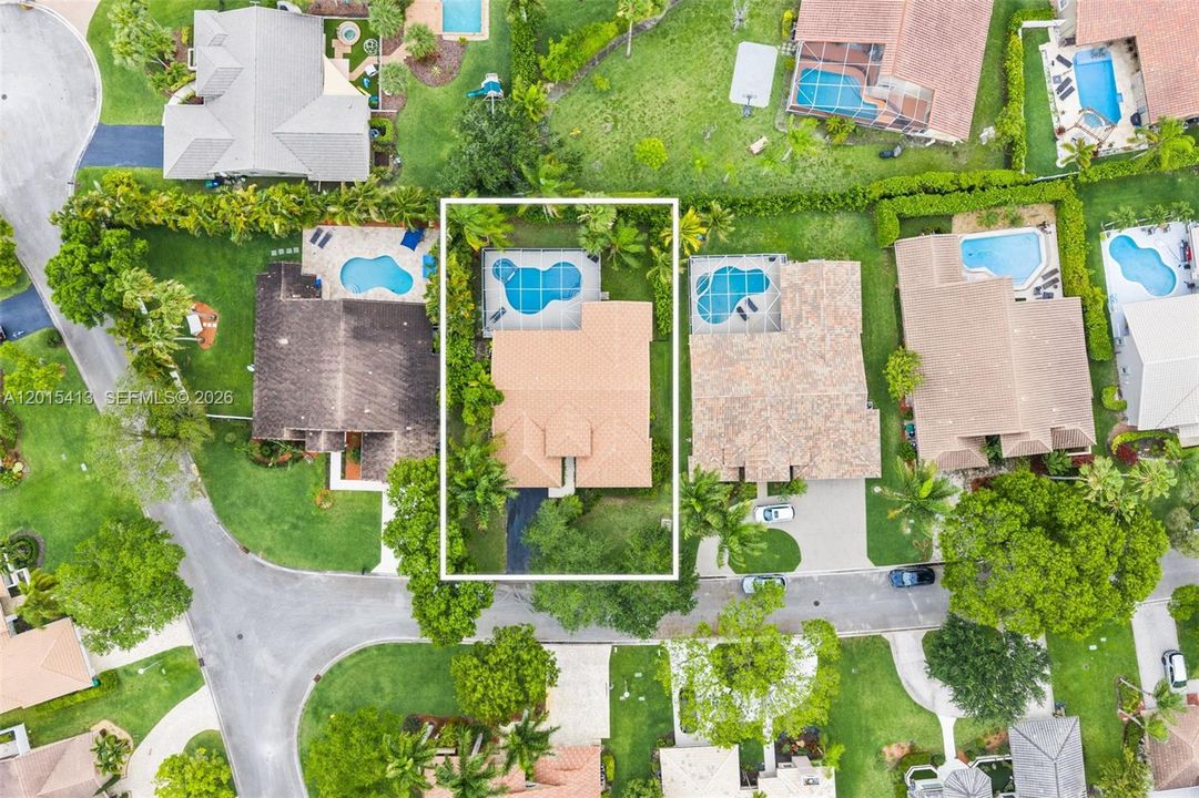 На продажу: $875,000 (4 спален, 2 ванн, 2298 Квадратных фут)