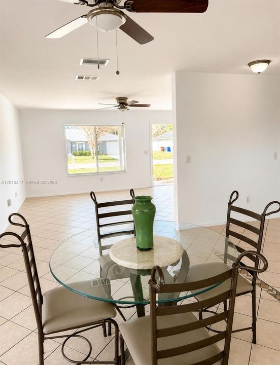 For Sale: $268,500 (3 beds, 2 baths, 1320 Square Feet)