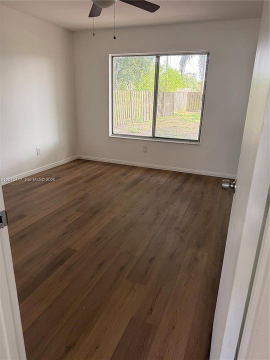 For Sale: $268,500 (3 beds, 2 baths, 1320 Square Feet)