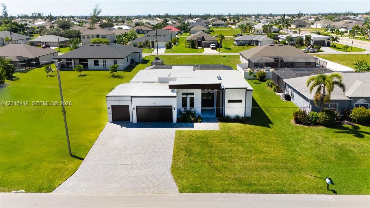 На продажу: $749,900 (4 спален, 3 ванн, 0 Квадратных фут)