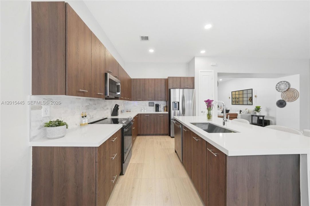 На продажу: $1,099,999 (4 спален, 3 ванн, 2274 Квадратных фут)