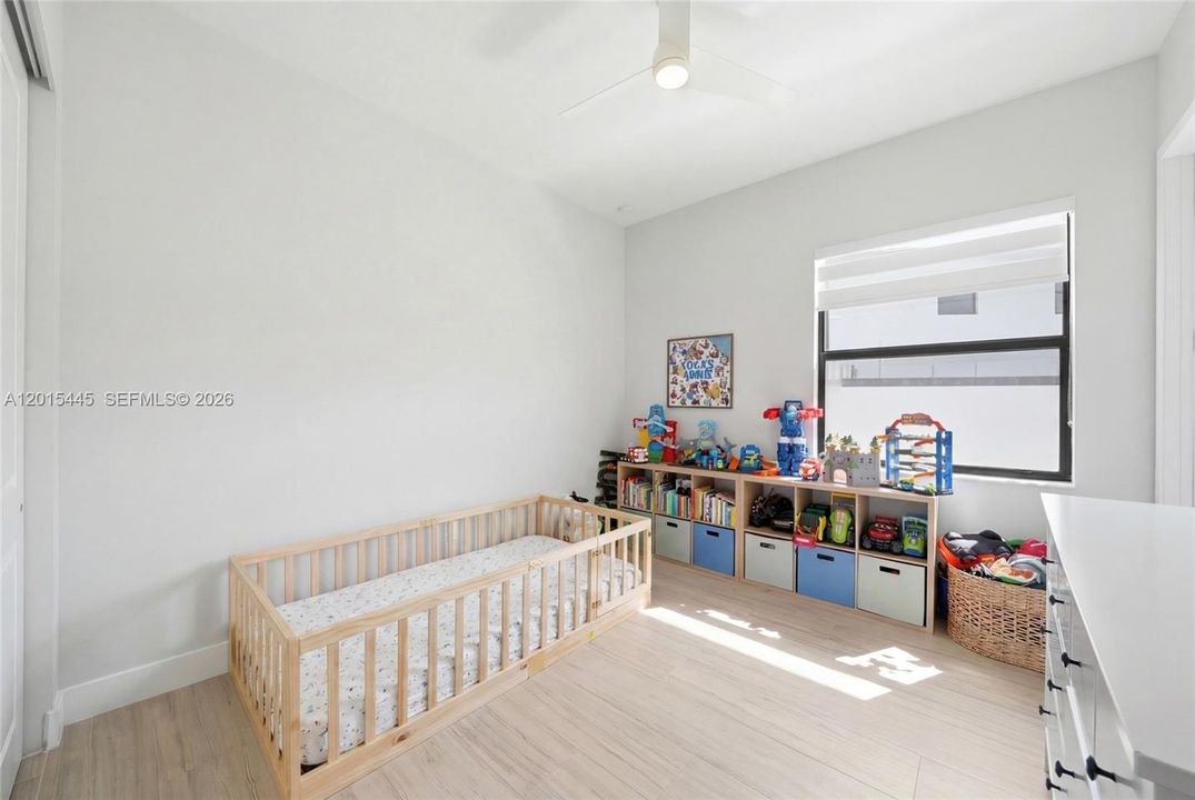 На продажу: $1,099,999 (4 спален, 3 ванн, 2274 Квадратных фут)