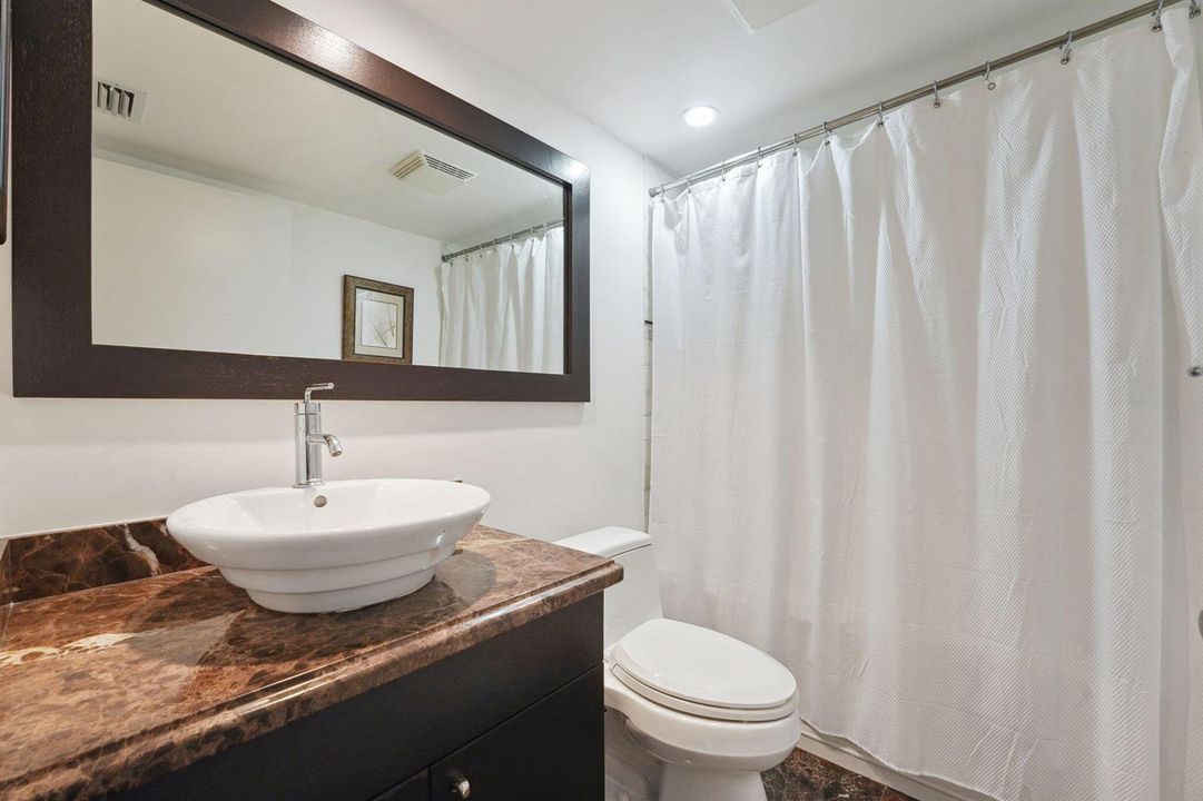 2nd bathroom