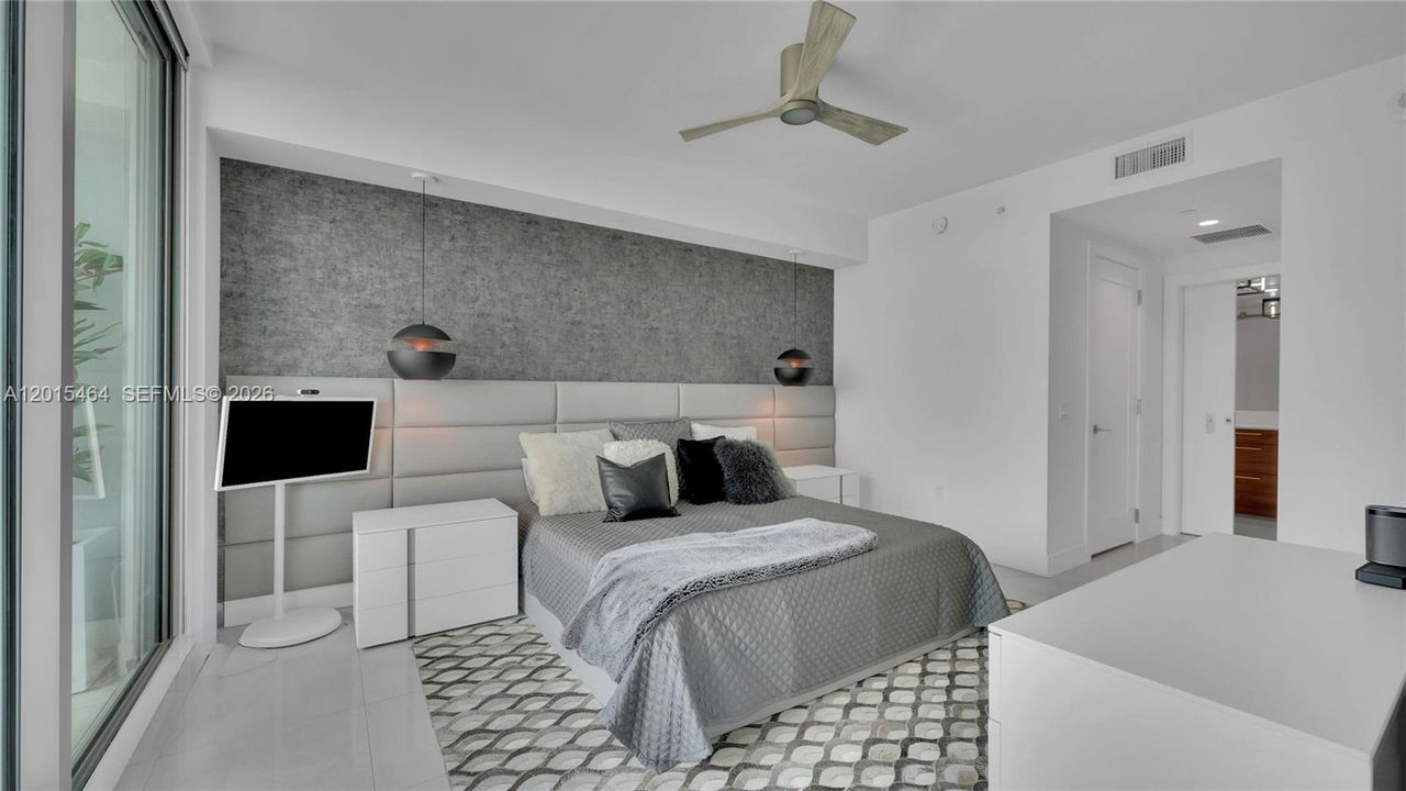 For Rent: $7,800 (2 beds, 2 baths, 1404 Square Feet)