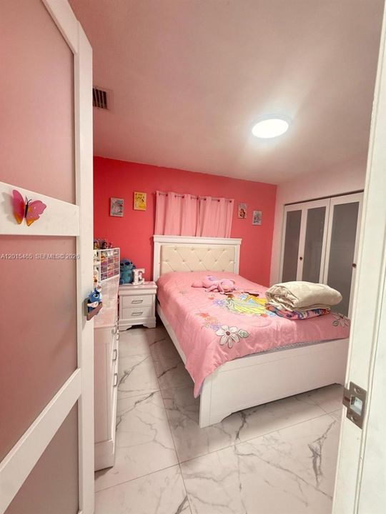 En Venta: $750,000 (3 camas, 2 baños, 1831 Pies cuadrados)