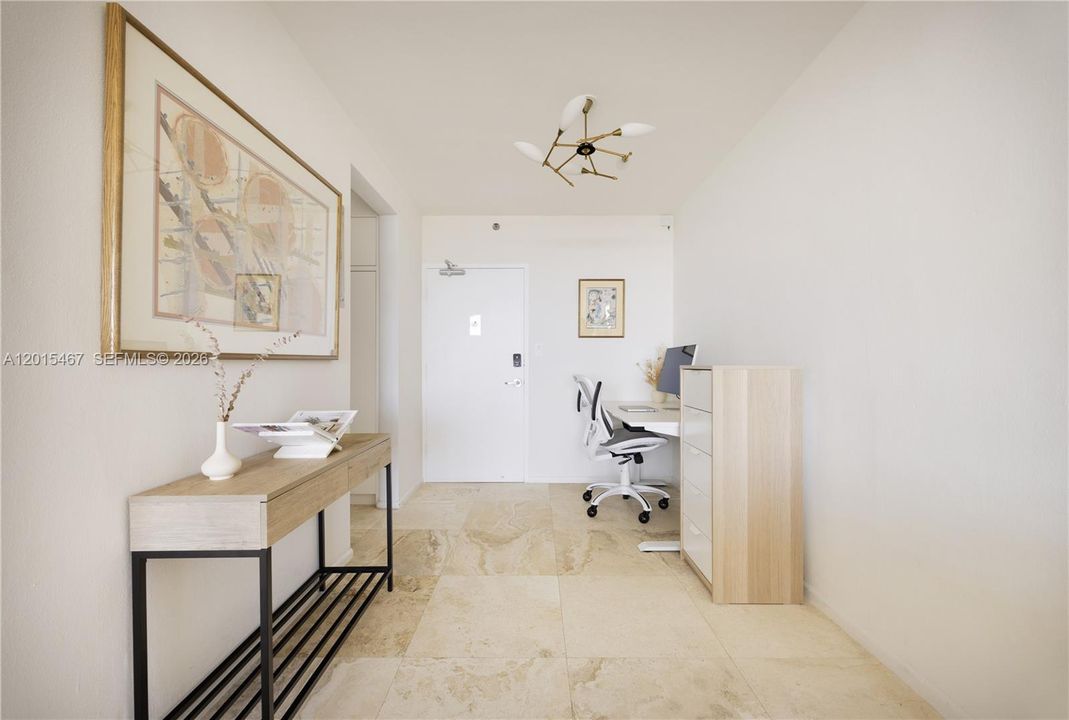 For Rent: $4,750 (1 beds, 1 baths, 837 Square Feet)