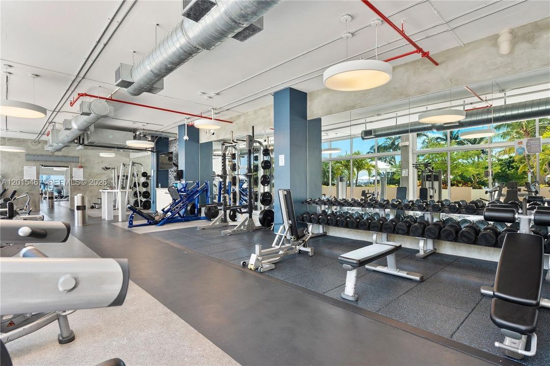 For Rent: $4,750 (1 beds, 1 baths, 837 Square Feet)