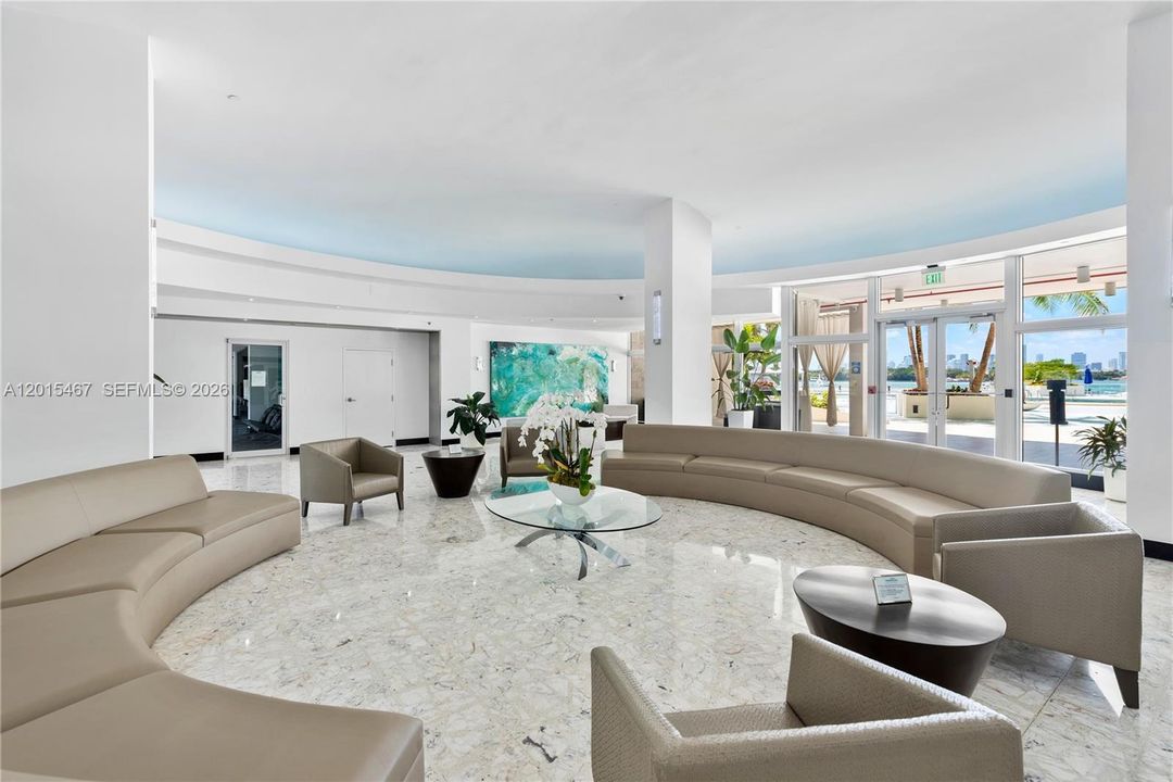 For Rent: $4,750 (1 beds, 1 baths, 837 Square Feet)