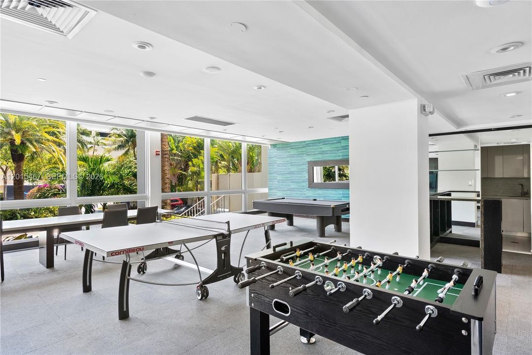 For Rent: $4,750 (1 beds, 1 baths, 837 Square Feet)