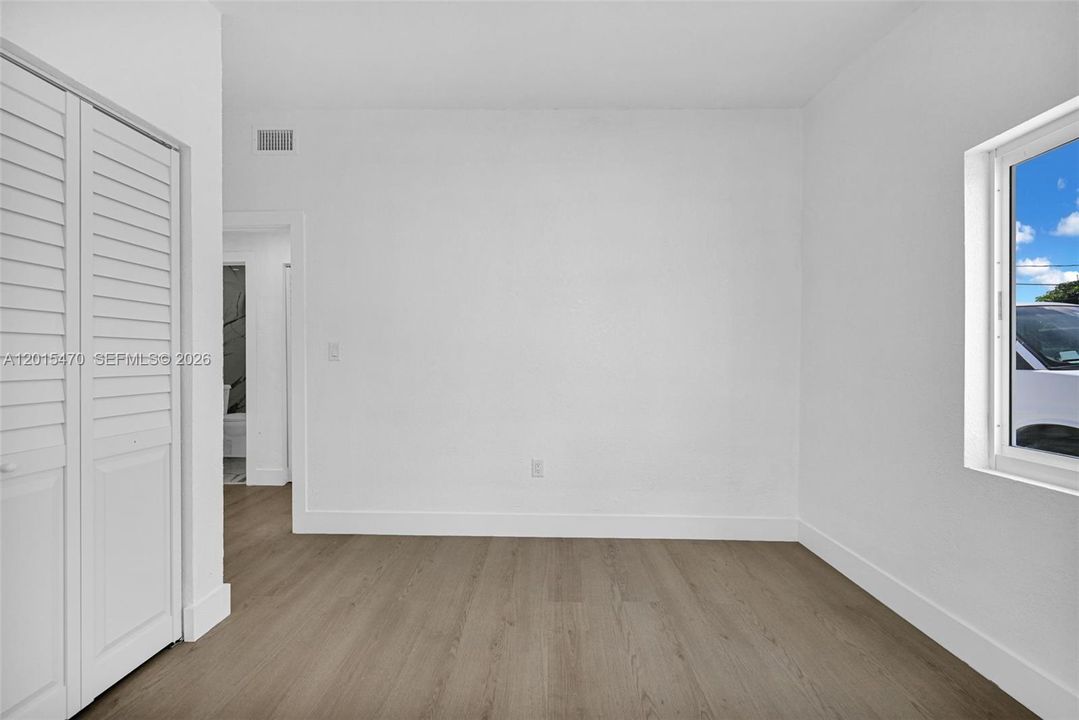 En Venta: $459,000 (3 camas, 1 baños, 864 Pies cuadrados)