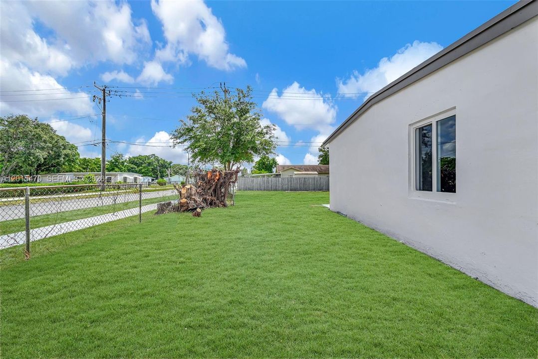 En Venta: $459,000 (3 camas, 1 baños, 864 Pies cuadrados)
