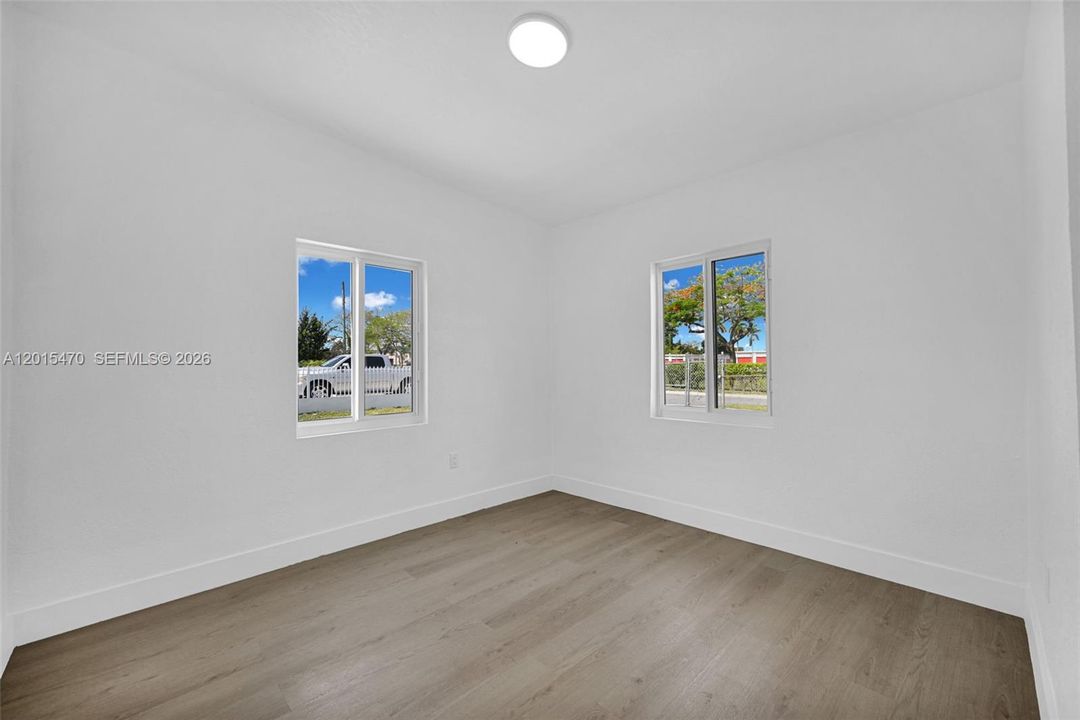 En Venta: $459,000 (3 camas, 1 baños, 864 Pies cuadrados)