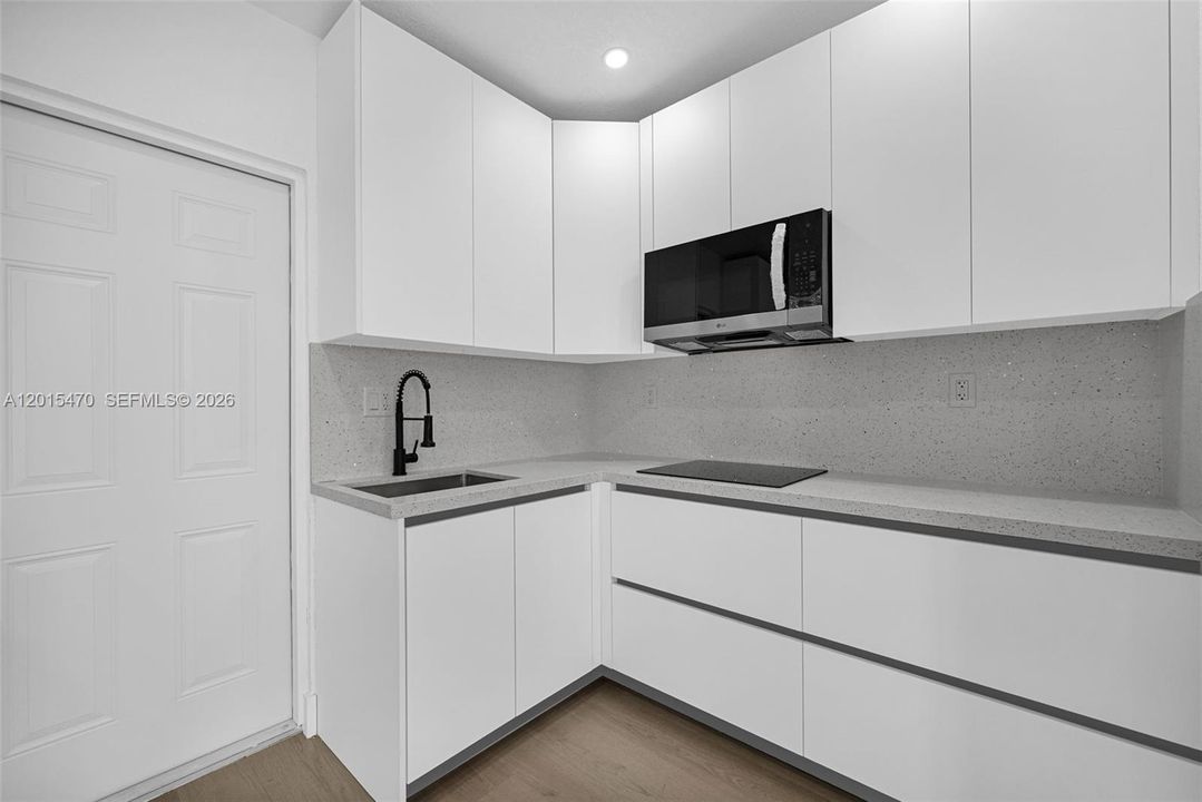 En Venta: $459,000 (3 camas, 1 baños, 864 Pies cuadrados)