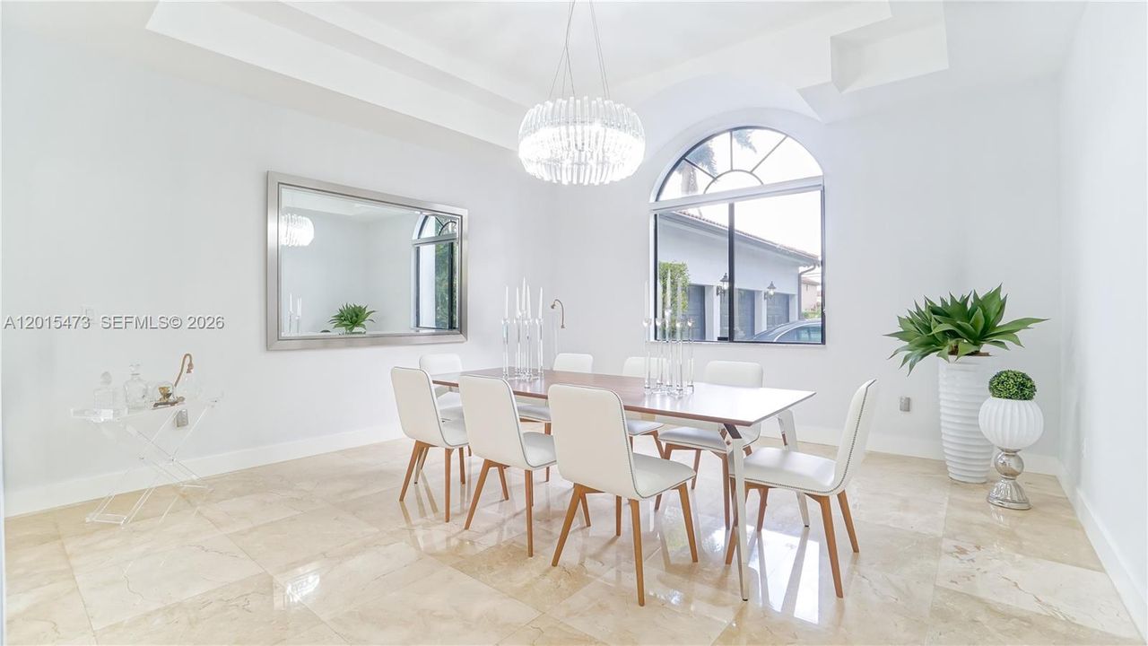 For Rent: $22,000 (5 beds, 5 baths, 4696 Square Feet)