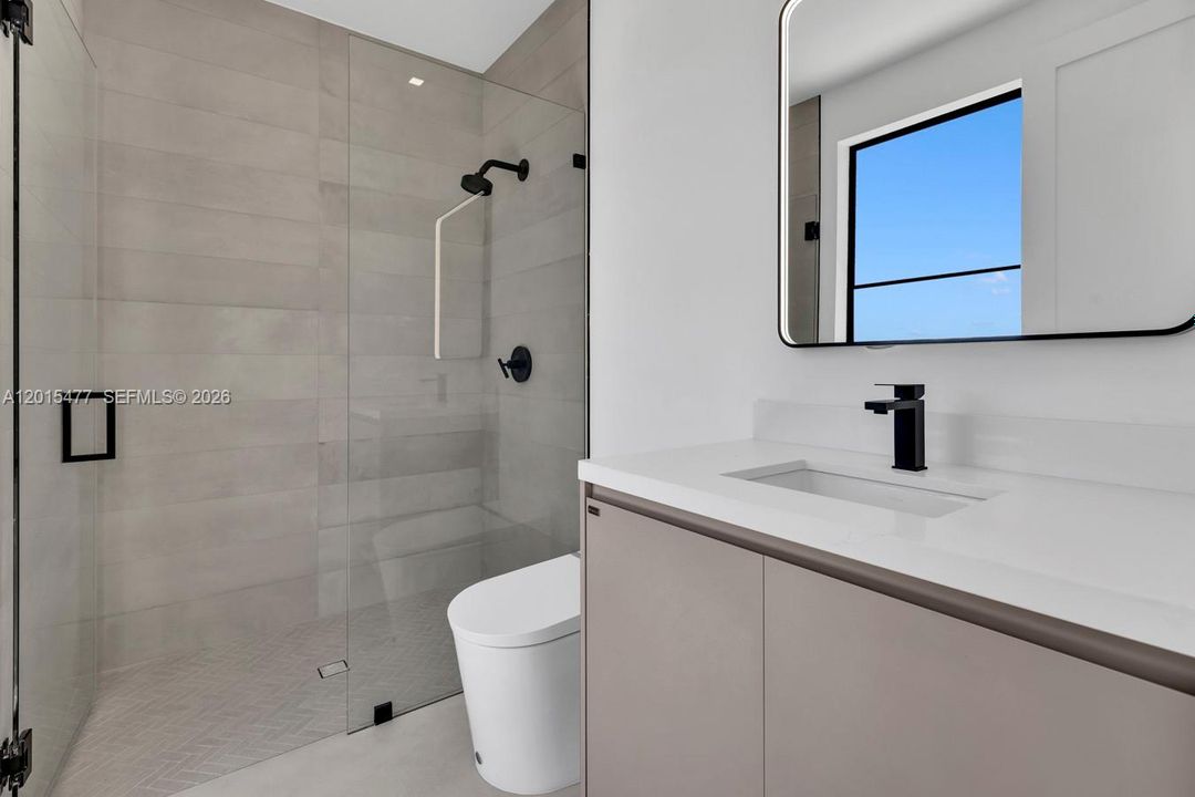 For Sale: $5,890,000 (5 beds, 5 baths, 4074 Square Feet)