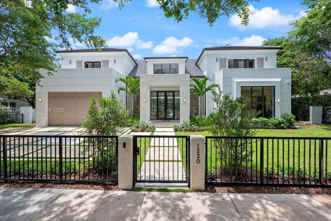 For Sale: $5,890,000 (5 beds, 5 baths, 4074 Square Feet)