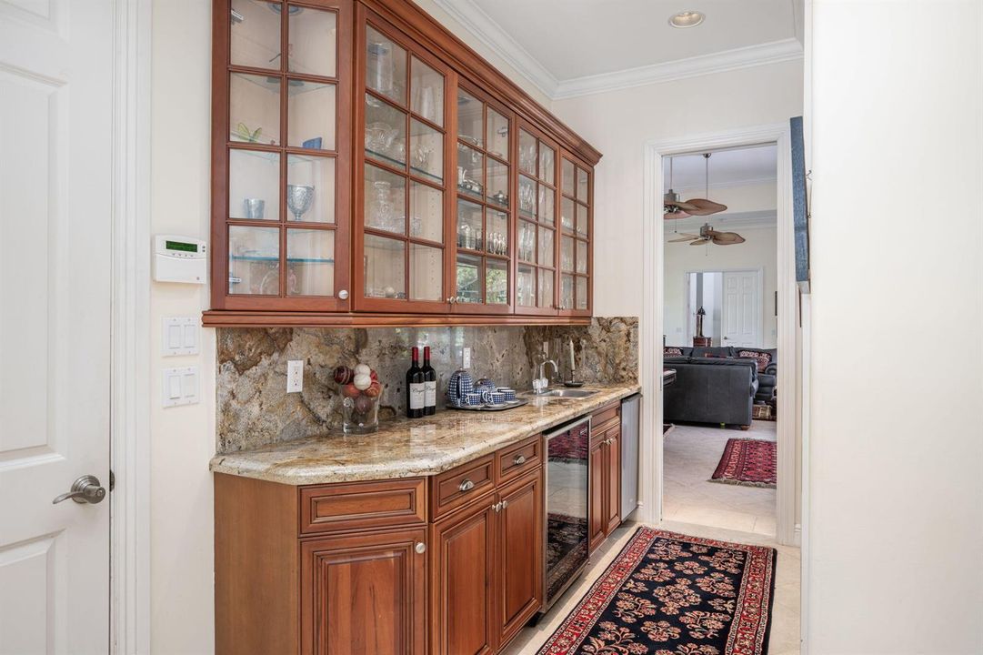 19-web-or-mls-1031 River Trail-19